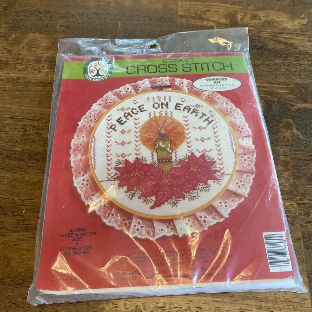 Vintage Cross Stitch Hoop Christmas PEACE ON EARTH Candle Poinsettia NEW NOS ‘86